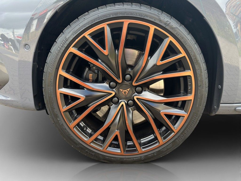 Cupra Leon Sportstourer e-Hybrid VZ - Samsaru's Car Outlet