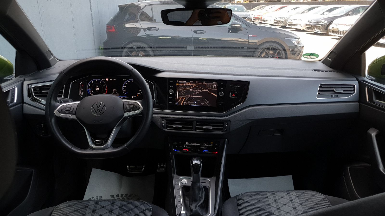 Volkswagen Taigo 1.5 TSI DSG R-Line - Samsaru's Car Outlet