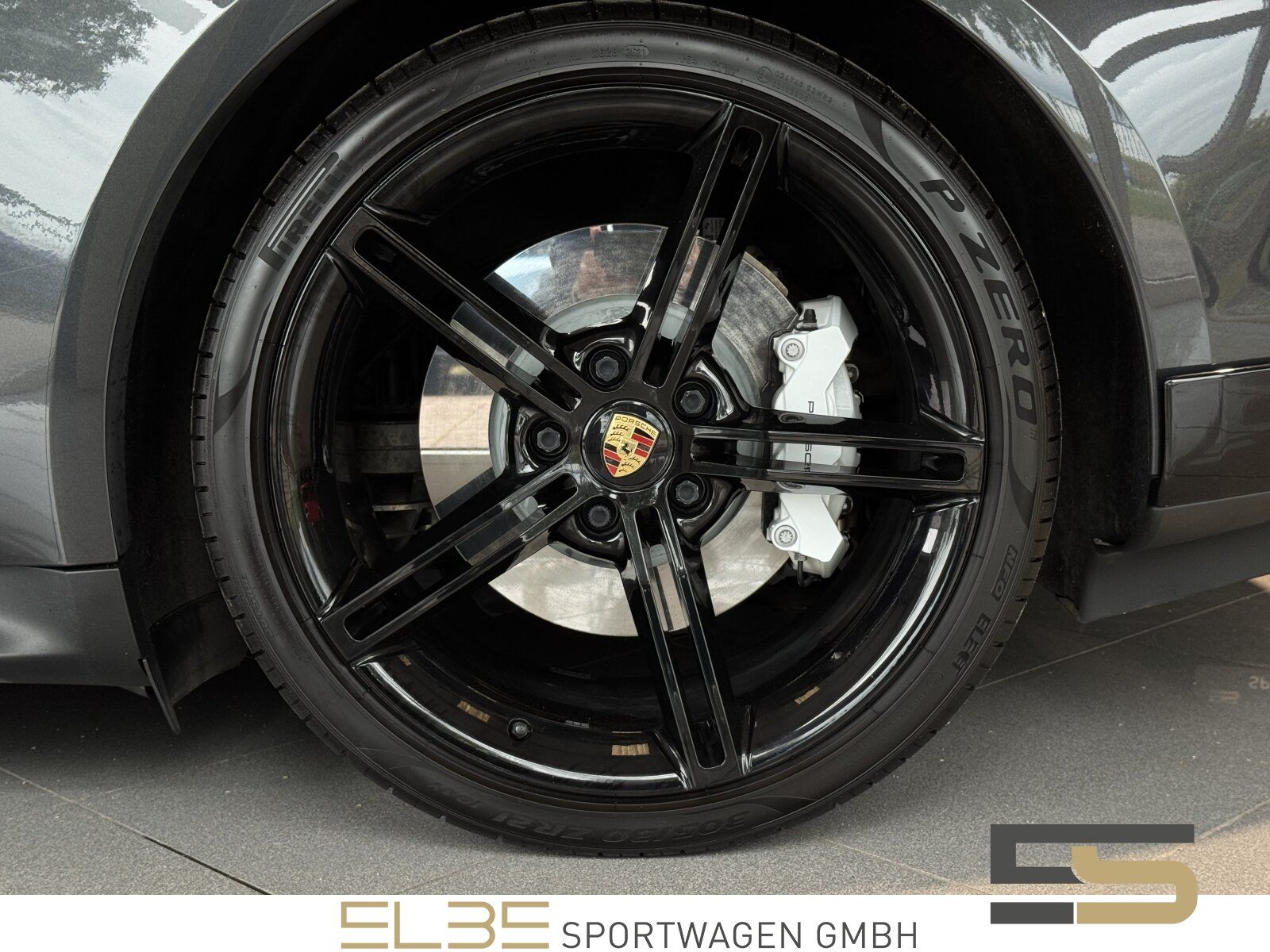Porsche Taycan 4S Plus MATRIX BURM INNO PANO 360° KERAMI