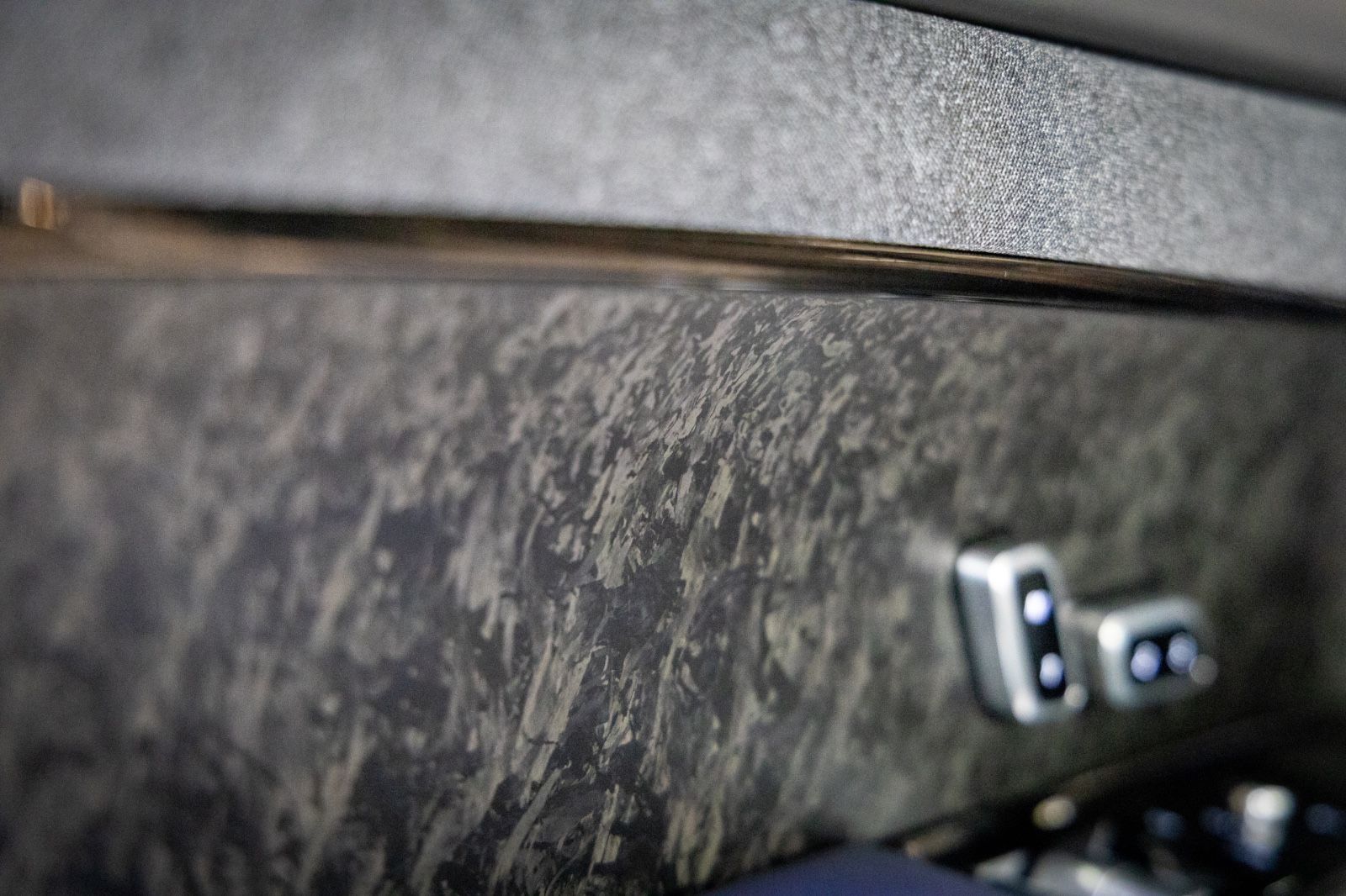 Range Rover Sport D350 First Edition - Samsaru's Car Outlet