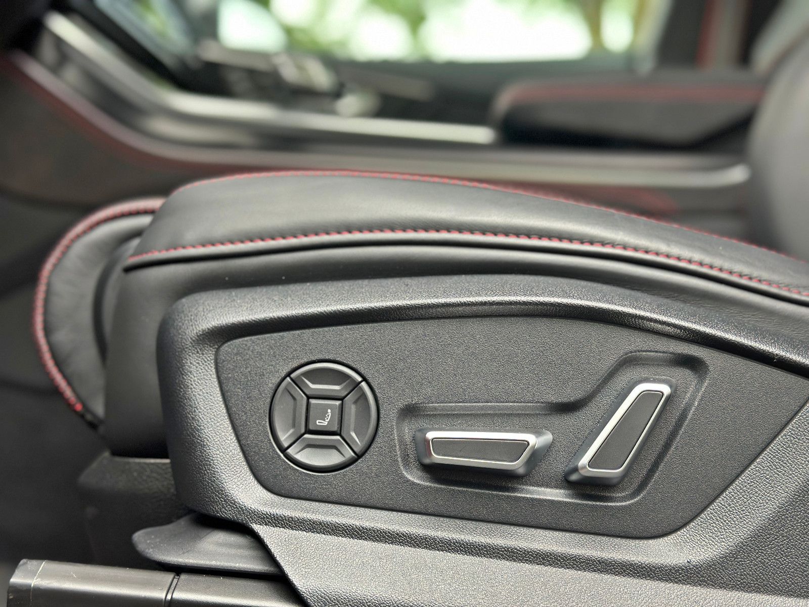 Audi RSQ8 performance 2xCARBON KERAMIK HUD NIGHT OLED