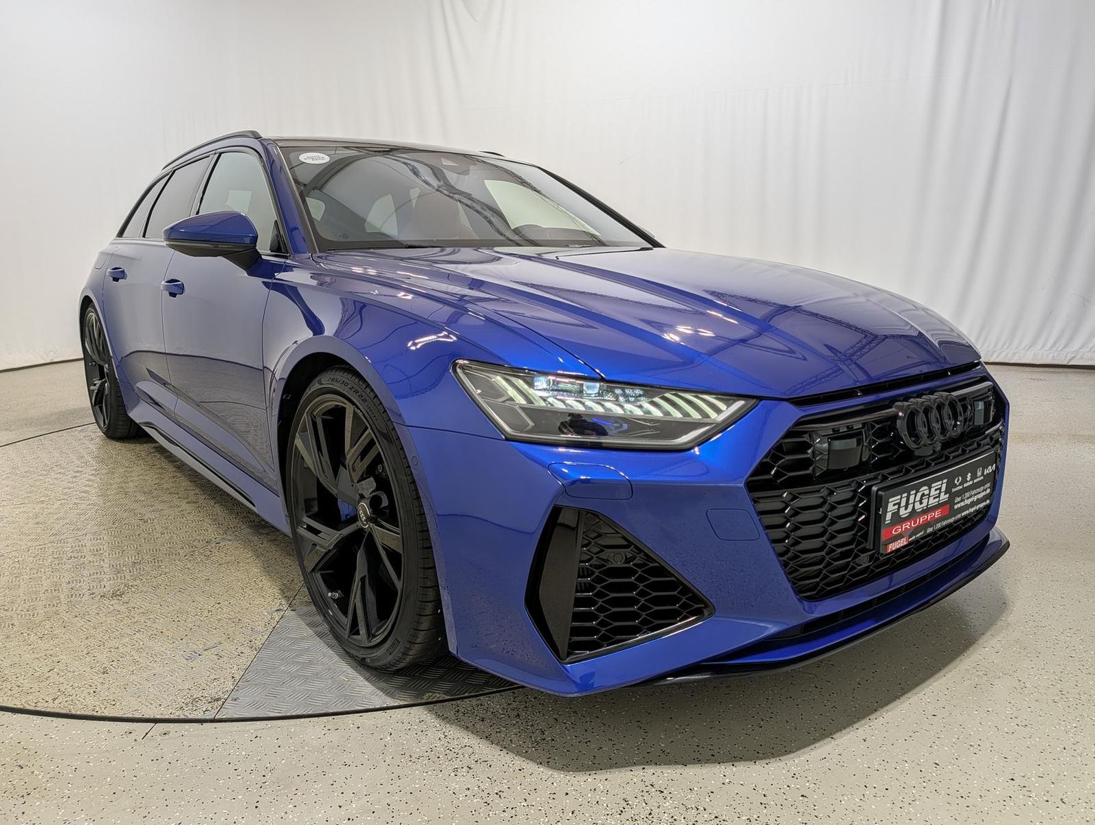 Audi RS6 Avant 4.0 TFSI quattro Standhzg.|HuD|B&O|AHZ