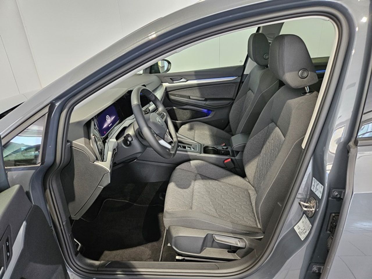Volkswagen Golf Variant 2.0 TDI Move DSG - Samsaru's Car Outlet