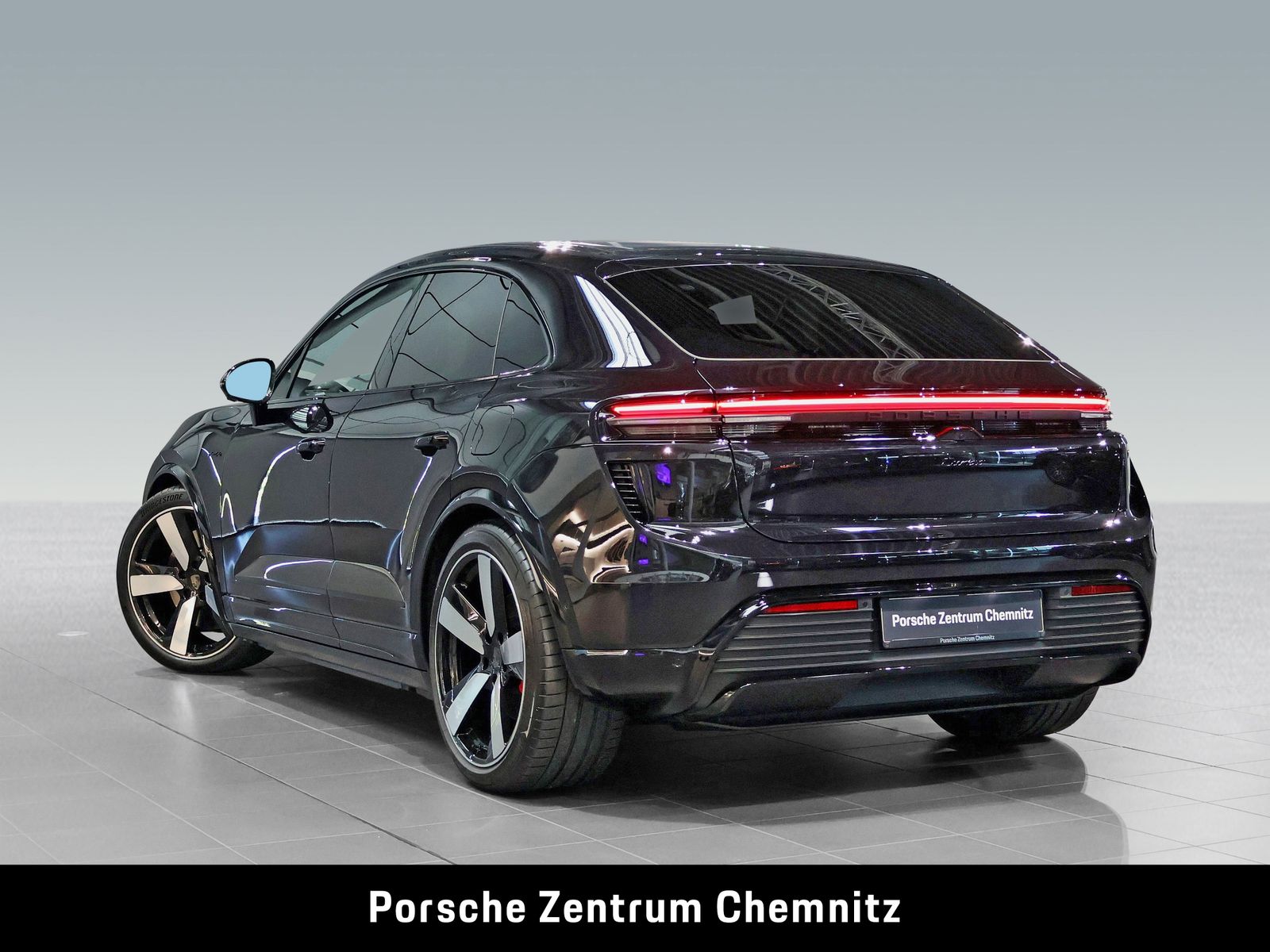 Porsche Macan Turbo Sport-Chrono;AHZV;4-Zonen Klima;Sitz