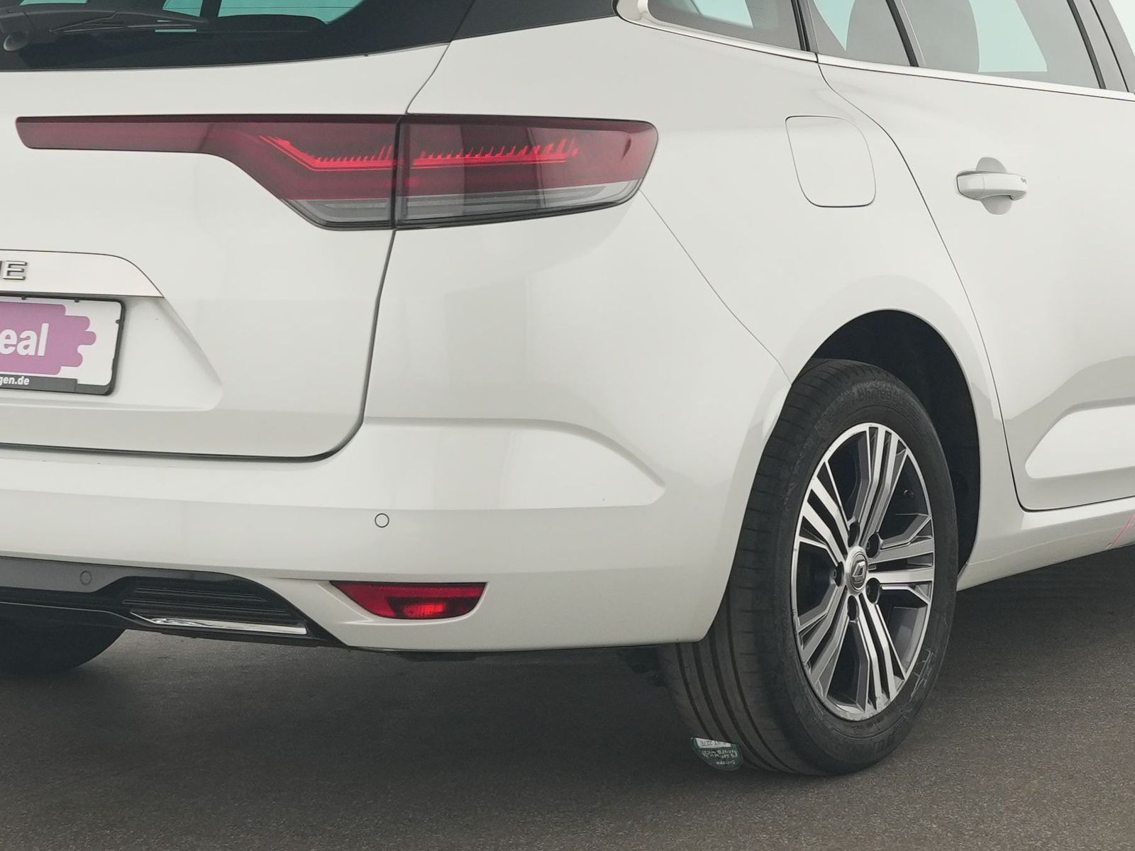 Renault Megane Intens - Samsaru's Car Outlet
