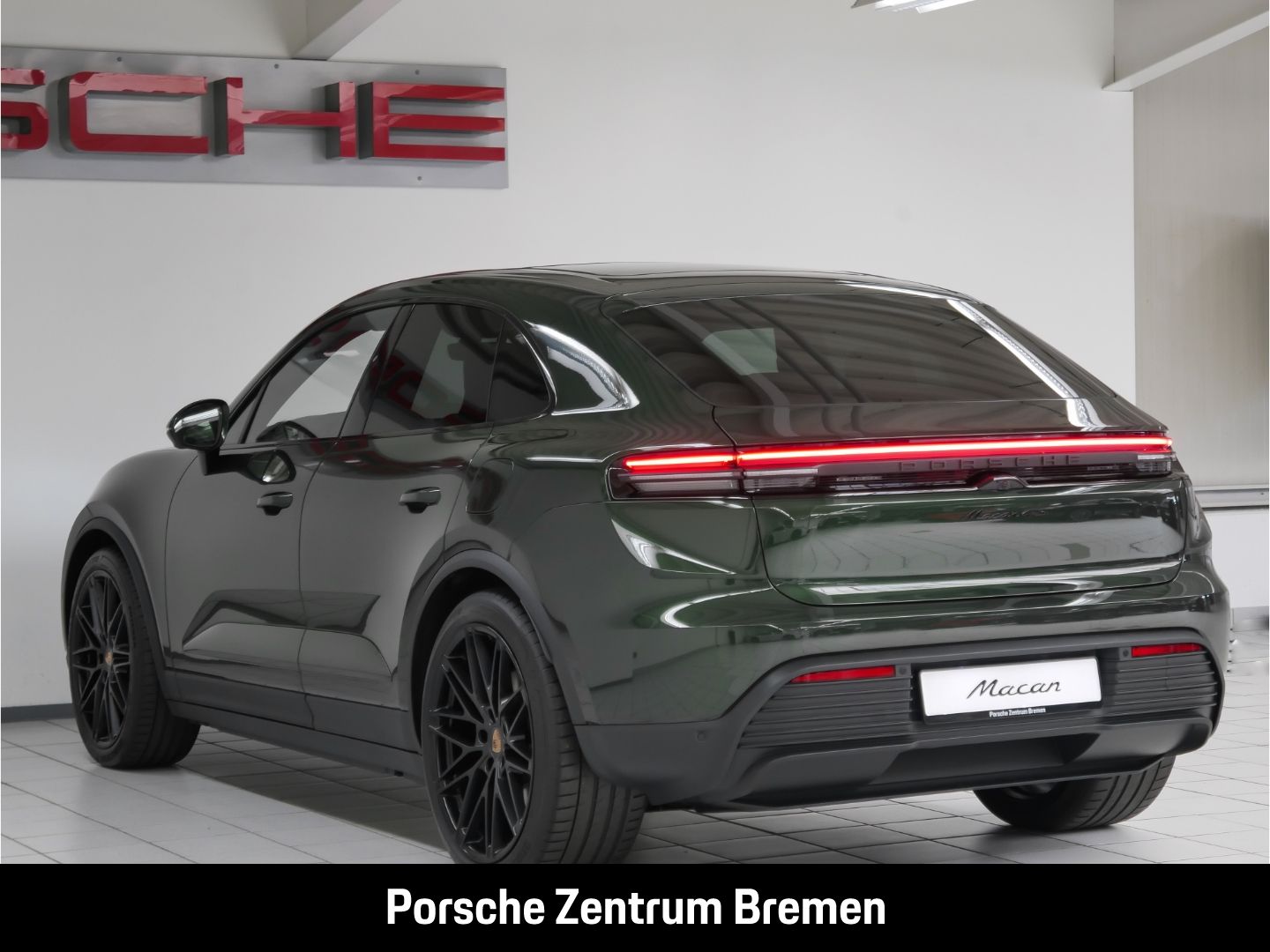Porsche Macan 4 S Burmester Pano InnoDrive Luftfederung