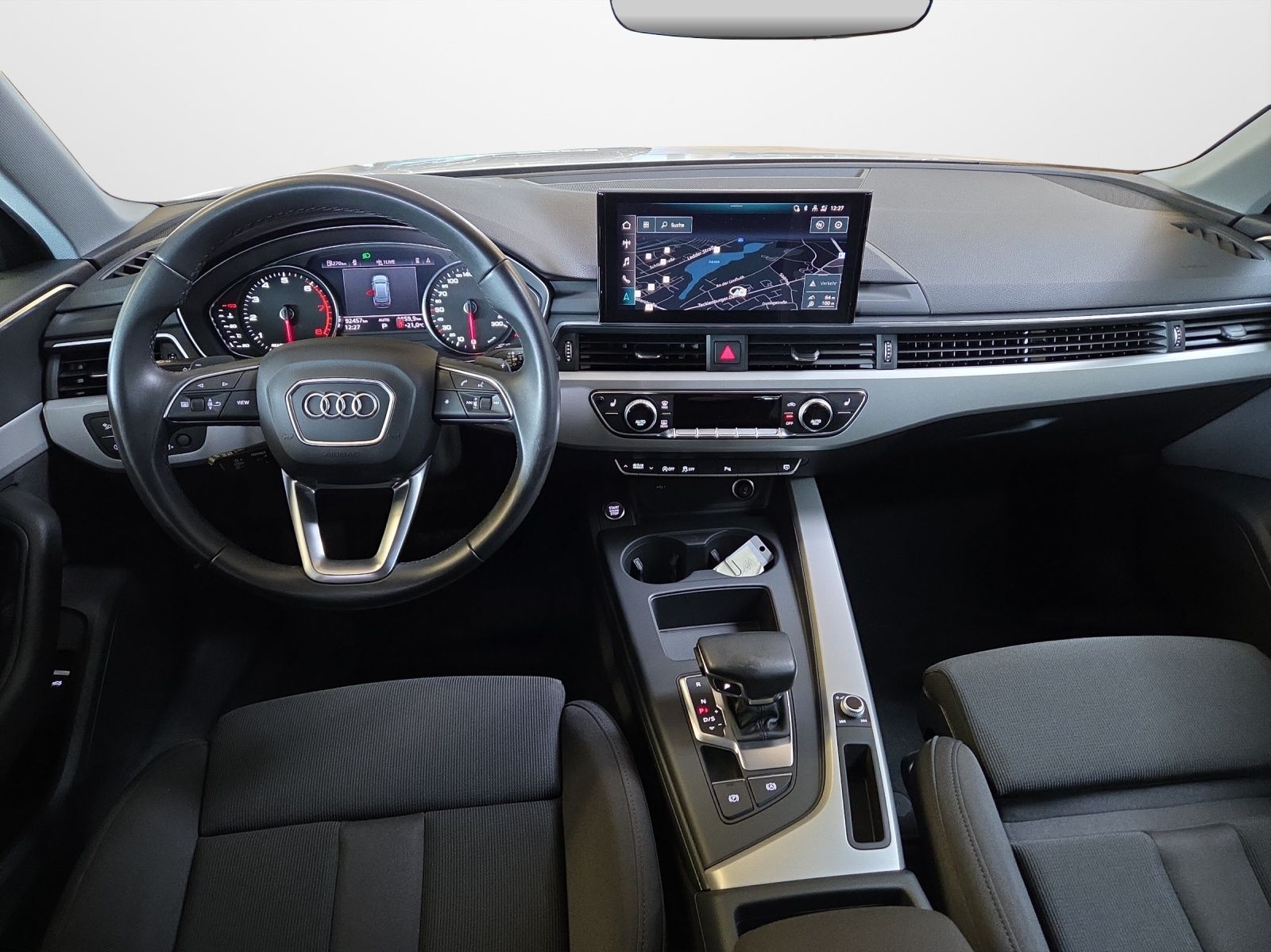 Audi A4 Avant 40 TFSI S tronic S line - Samsaru's Car Outlet