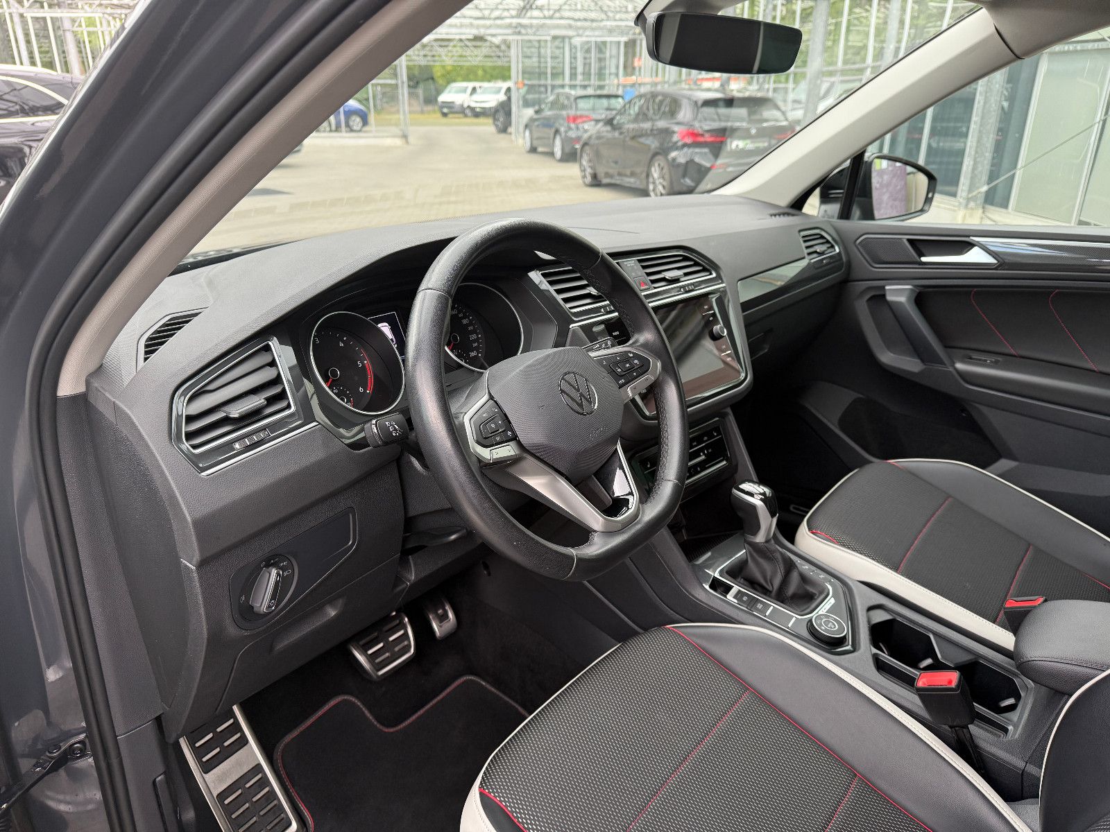 Volkswagen Tiguan TDI DSG 4m Urban Sport - Samsaru's Car Outlet