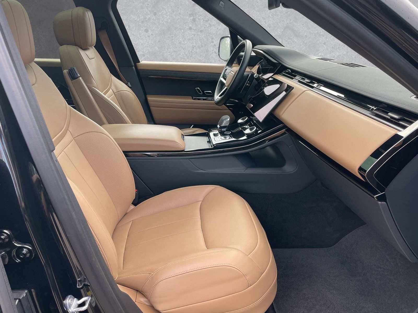 Range Rover Sport D250 SE - Samsaru's Car Outlet
