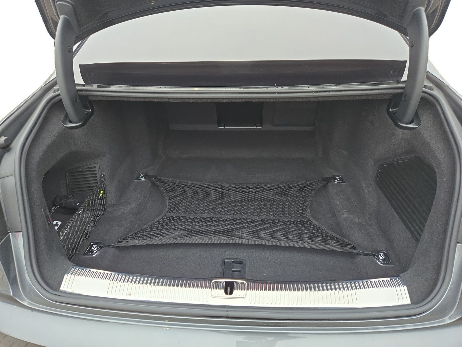 Audi A8 50 TDI S LINE - Samsaru's Car Outlet