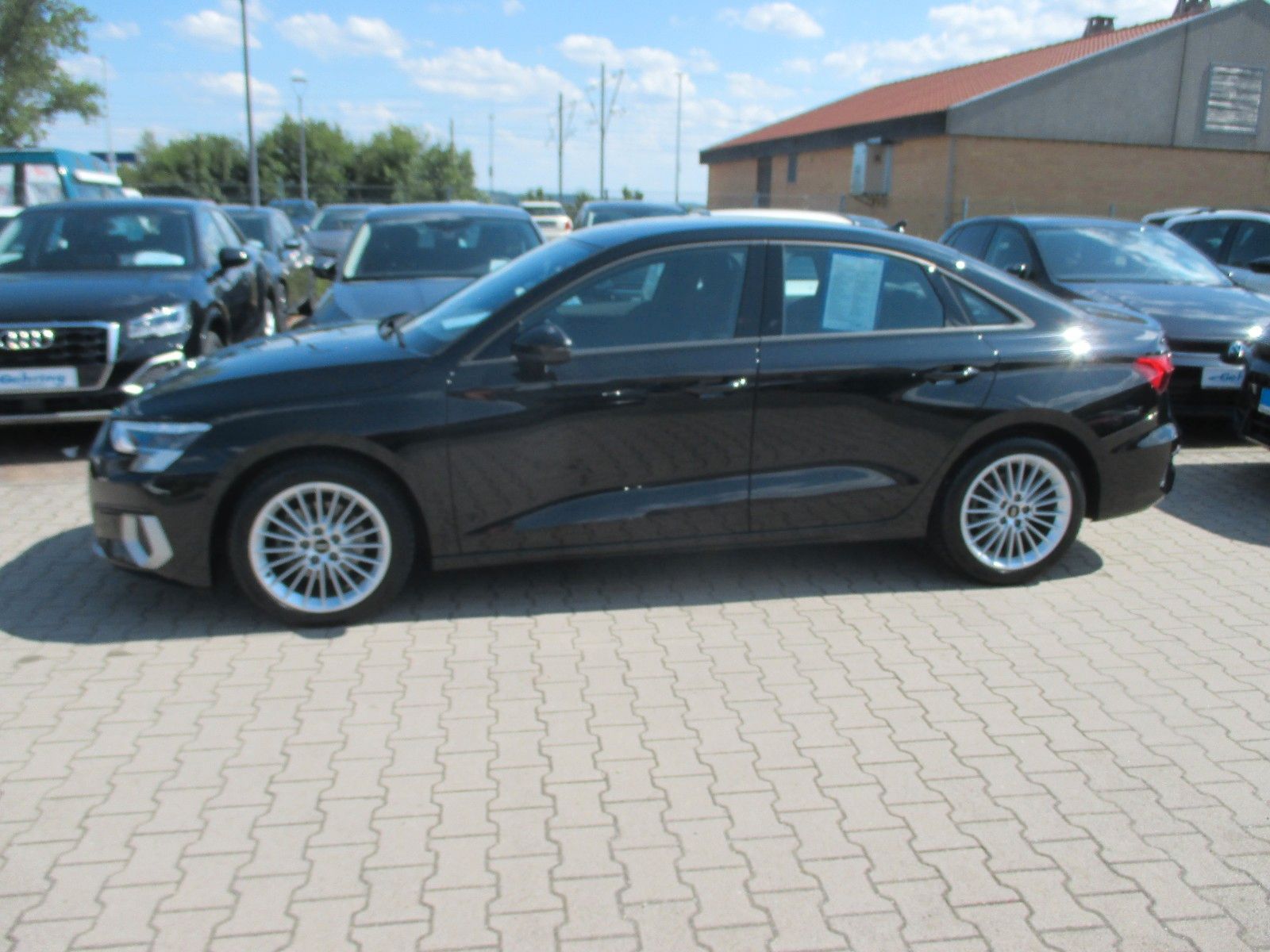 Audi A3 Limousine 35 TFSI Advanced - Samsaru's Car Outlet