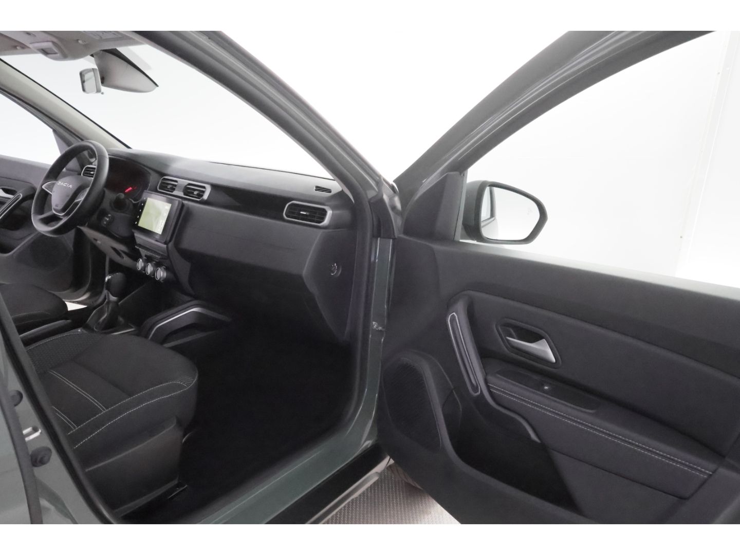 Dacia Duster 1.3TCe Aut.Journey+ - Samsaru's Car Outlet