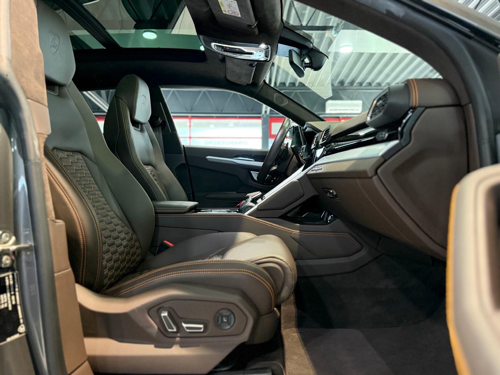 Lamborghini Urus B&O+PANO+HUD+ACC+LASER