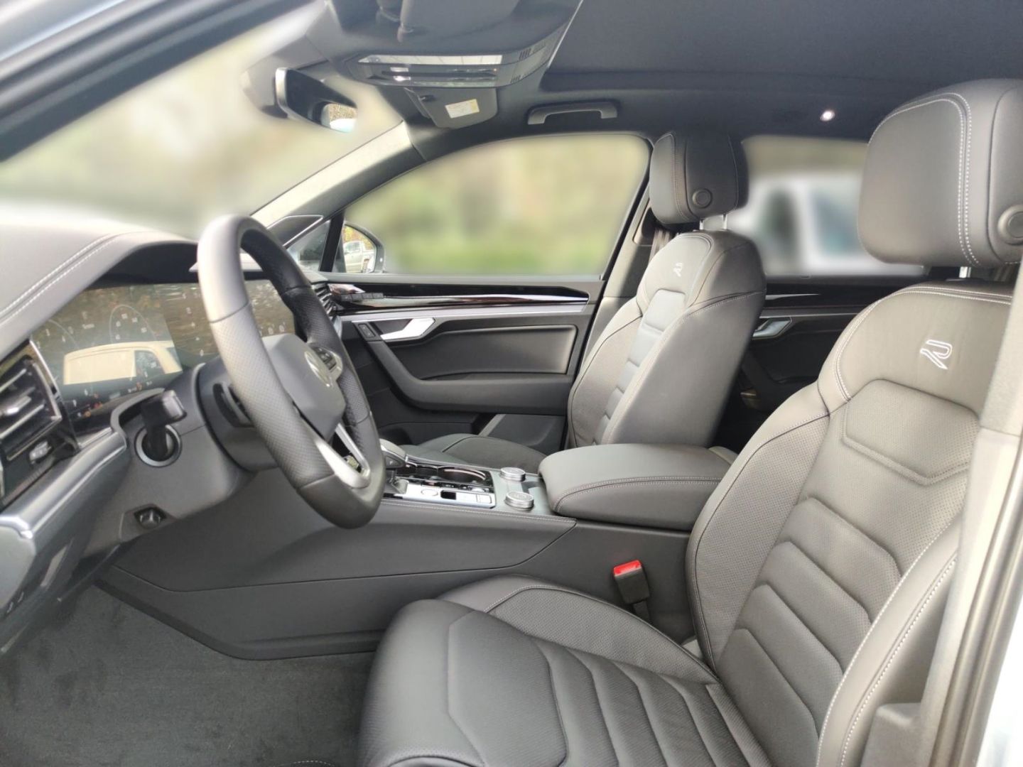 Volkswagen Touareg R-line 3.0 TDI, 5J.Garantie, AHK, Standh