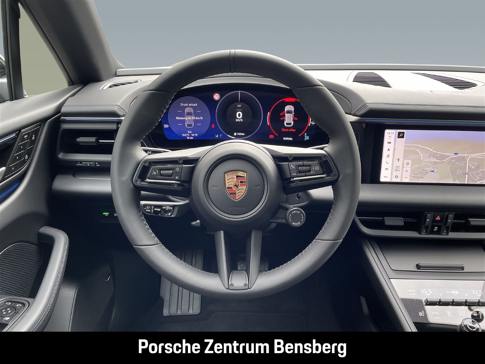 Porsche Macan Electric 4