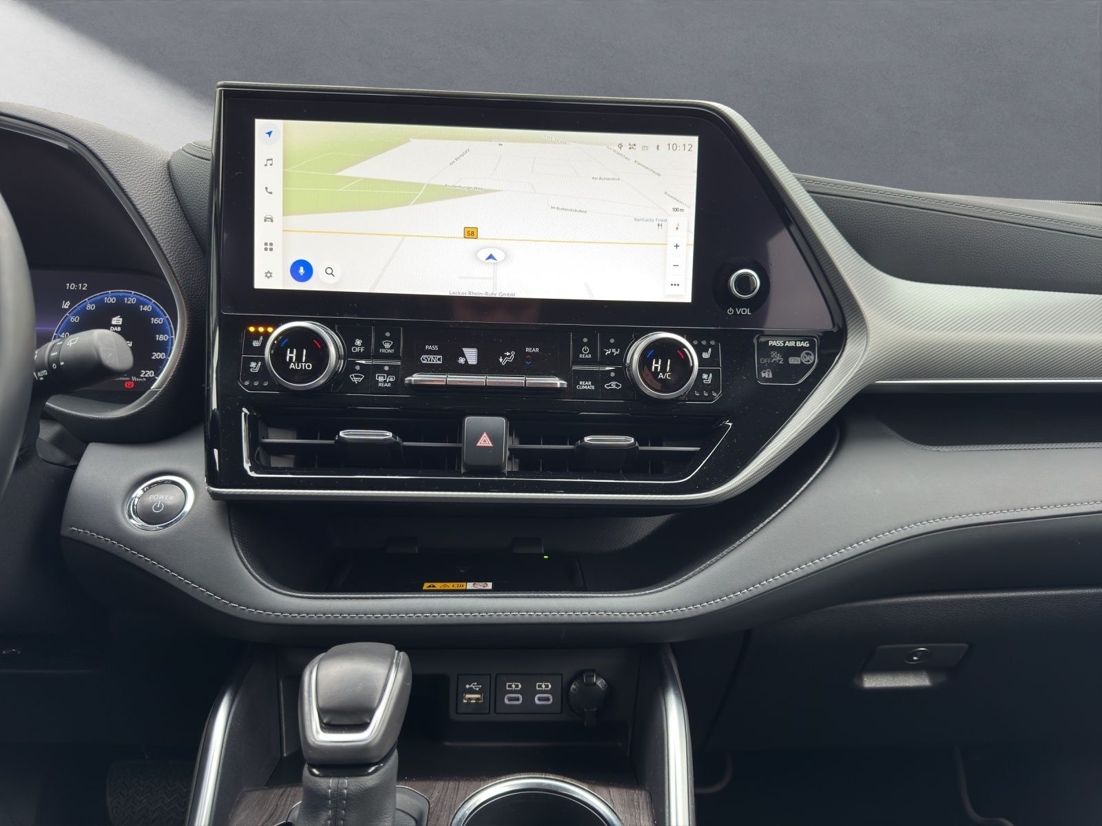 Toyota Highlander Hybrid Luxury 7 SITZER+LEDER+HuD+JBL
