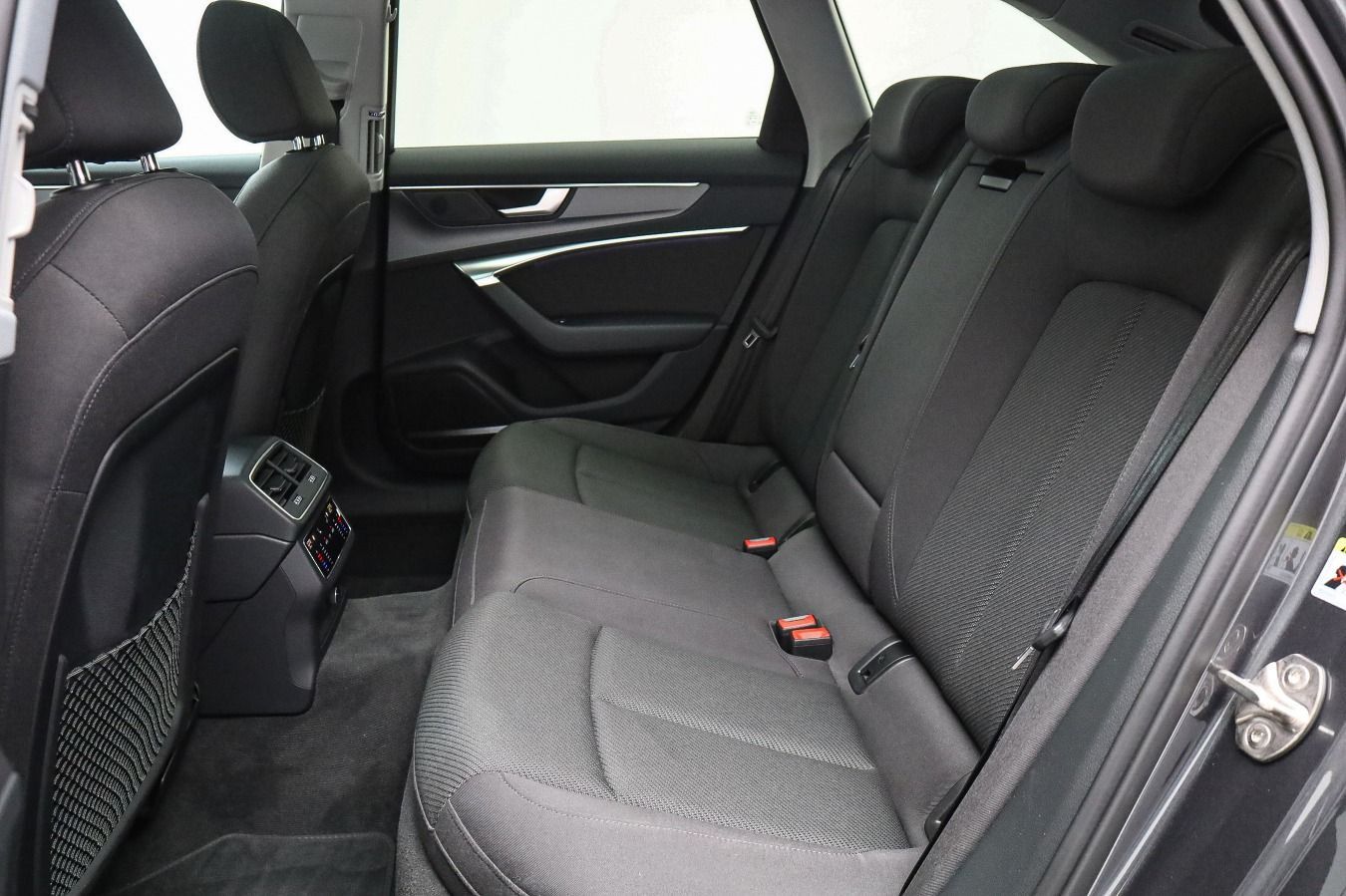 Audi A6 Avant 50 TFSI e qu S line - Samsaru's Car Outlet