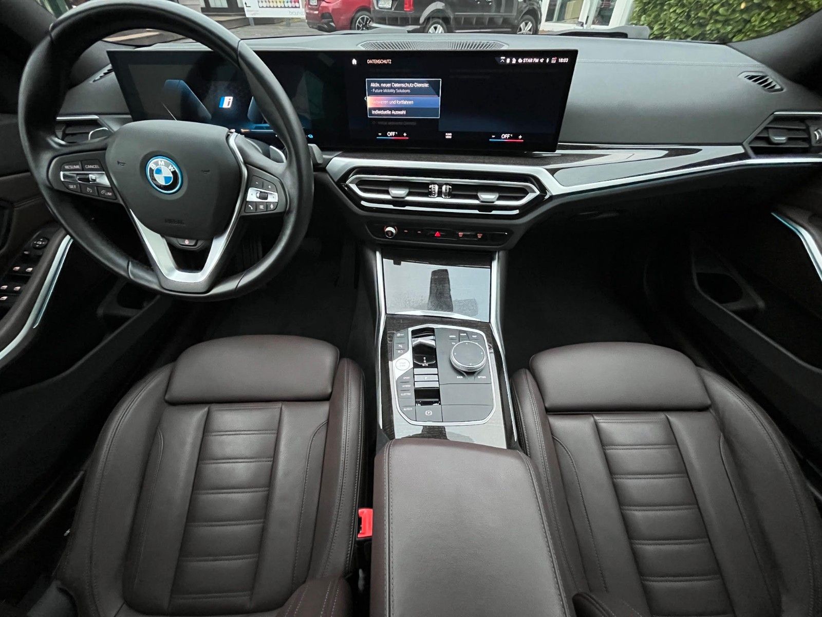 BMW 330e *xDrive*Schiebedach