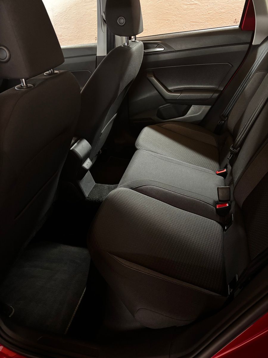 Volkswagen Taigo 1.0 TSI Life - Samsaru's Car Outlet