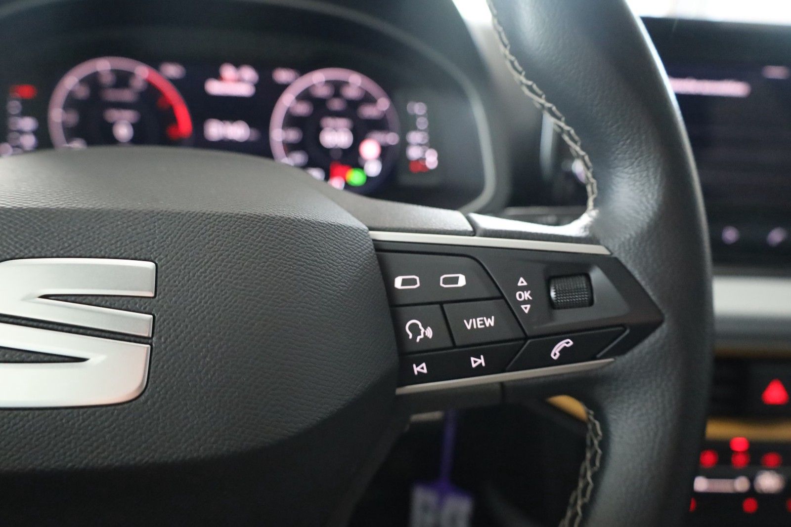Seat Arona Style 1.0 TSI *Sitzheizung*Carplay-Navi