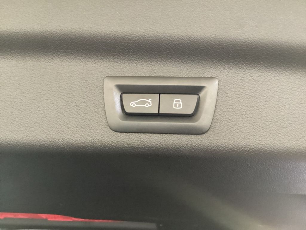 BMW X1 23d x M-Sport SR19'' AHK HUD H/K PA+ DaProf P