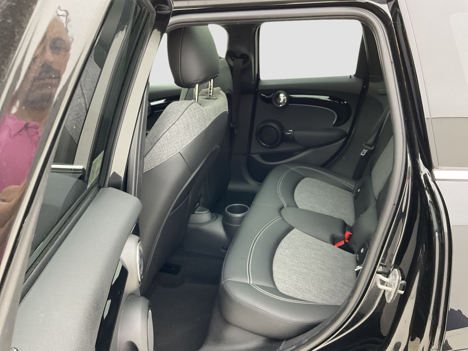 MINI One - Samsaru's Car Outlet