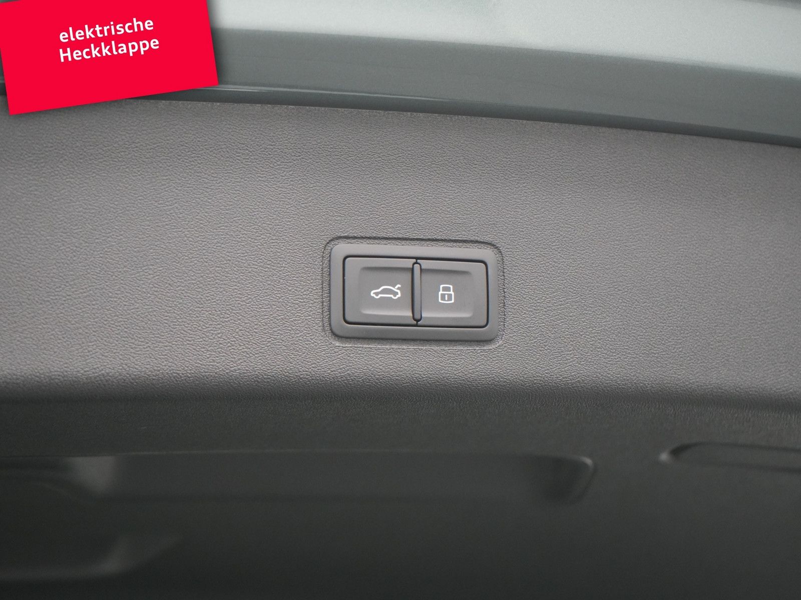 Audi Q3 quattro S line MATRIX SONOS AHK STANDHZ PANO