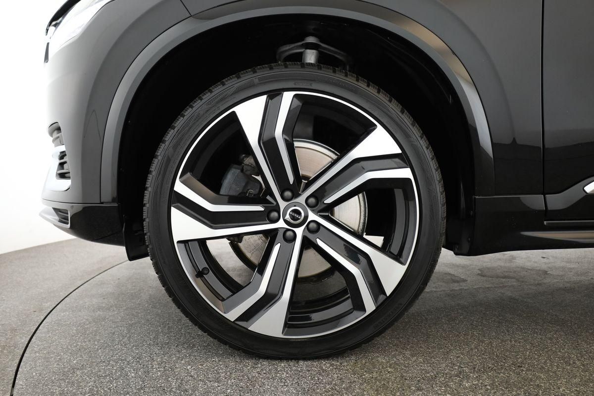 Volvo XC90 B5 AWD Plus Bright 7S LED Pano Navi AHK 22"