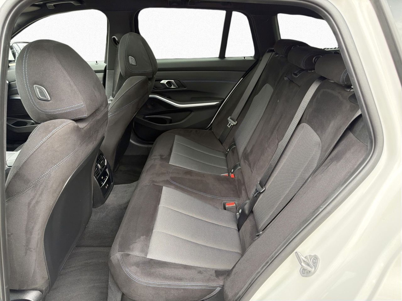 BMW 320d xDr T M Sport Pano,HUD,AdpLED,DA,St&Go,PA+