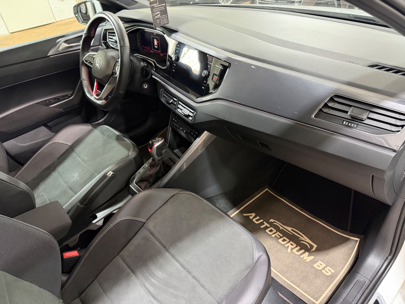 Volkswagen Polo VI GTI 2.0TSI DSG/ALCANTARA/CAM/MATRIX/18"