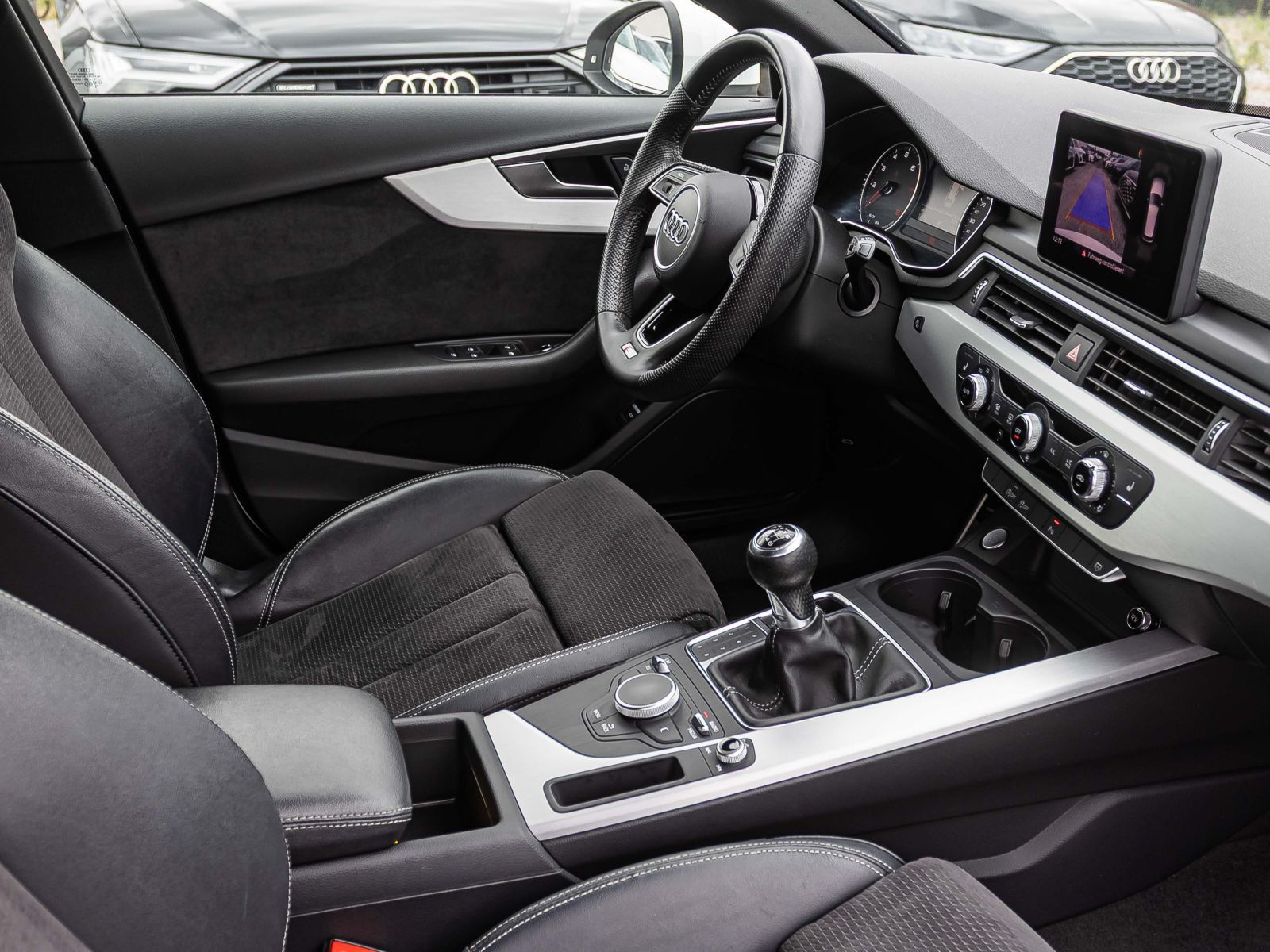 Audi A4 Avant S line 35TFSI - Samsaru's Car Outlet