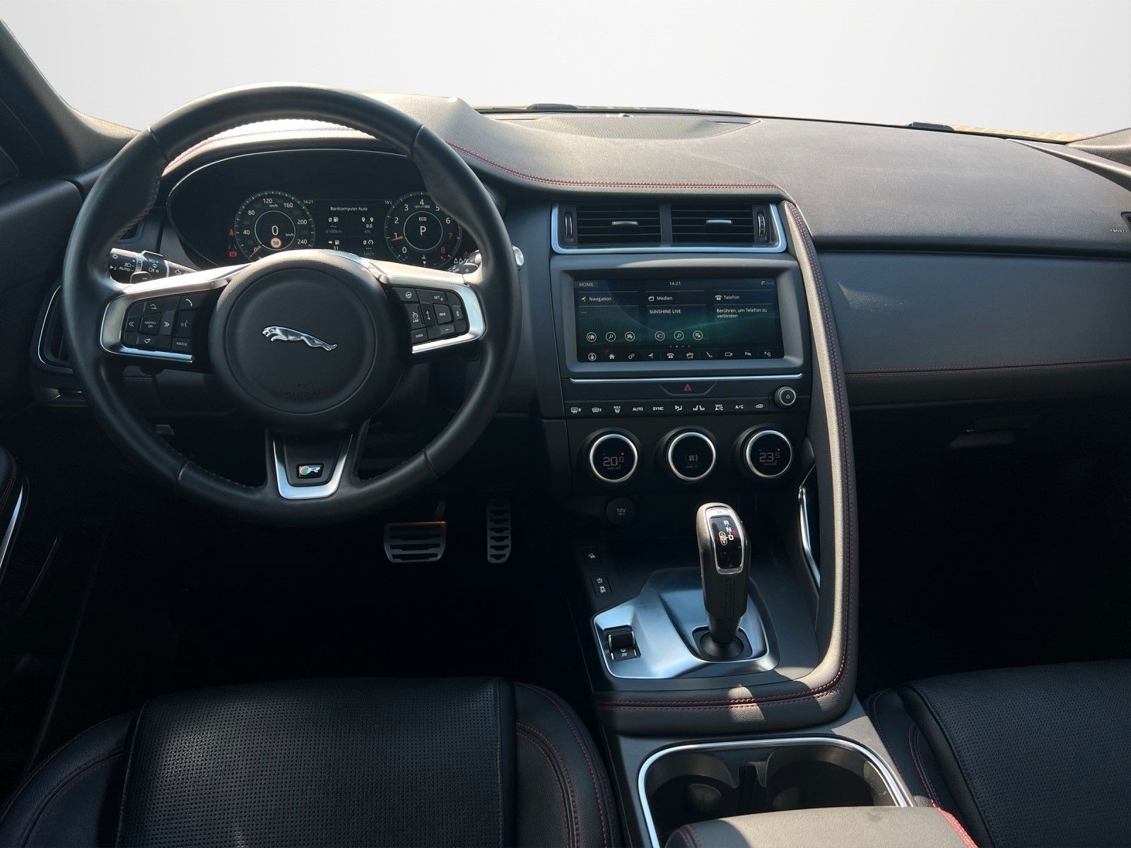 Jaguar E-Pace P250 CHEQUERED FLAG 4WD Autom.