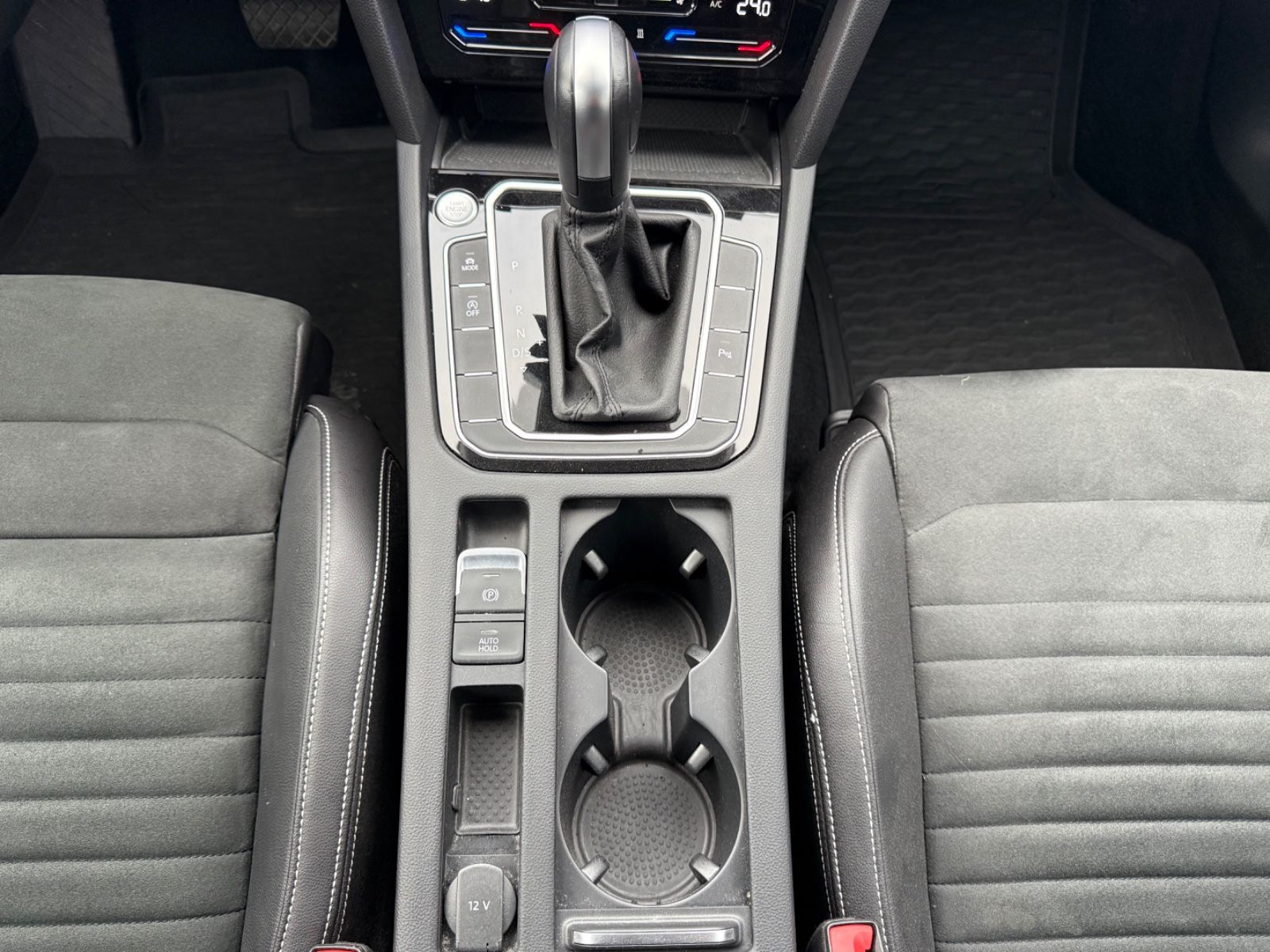 Volkswagen Passat Variant Elegance 4Motion *1. Hand *AHK