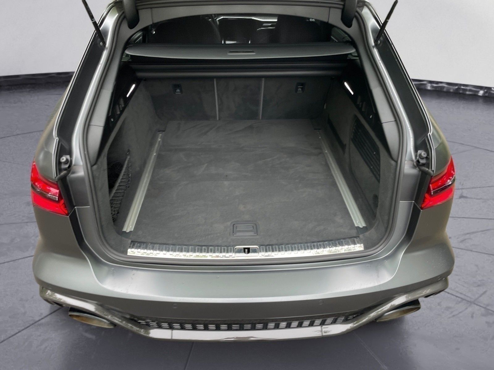 Audi RS6 Avant 4.0 TFSI quattro Laser/Pano/B&O/Sitzbe