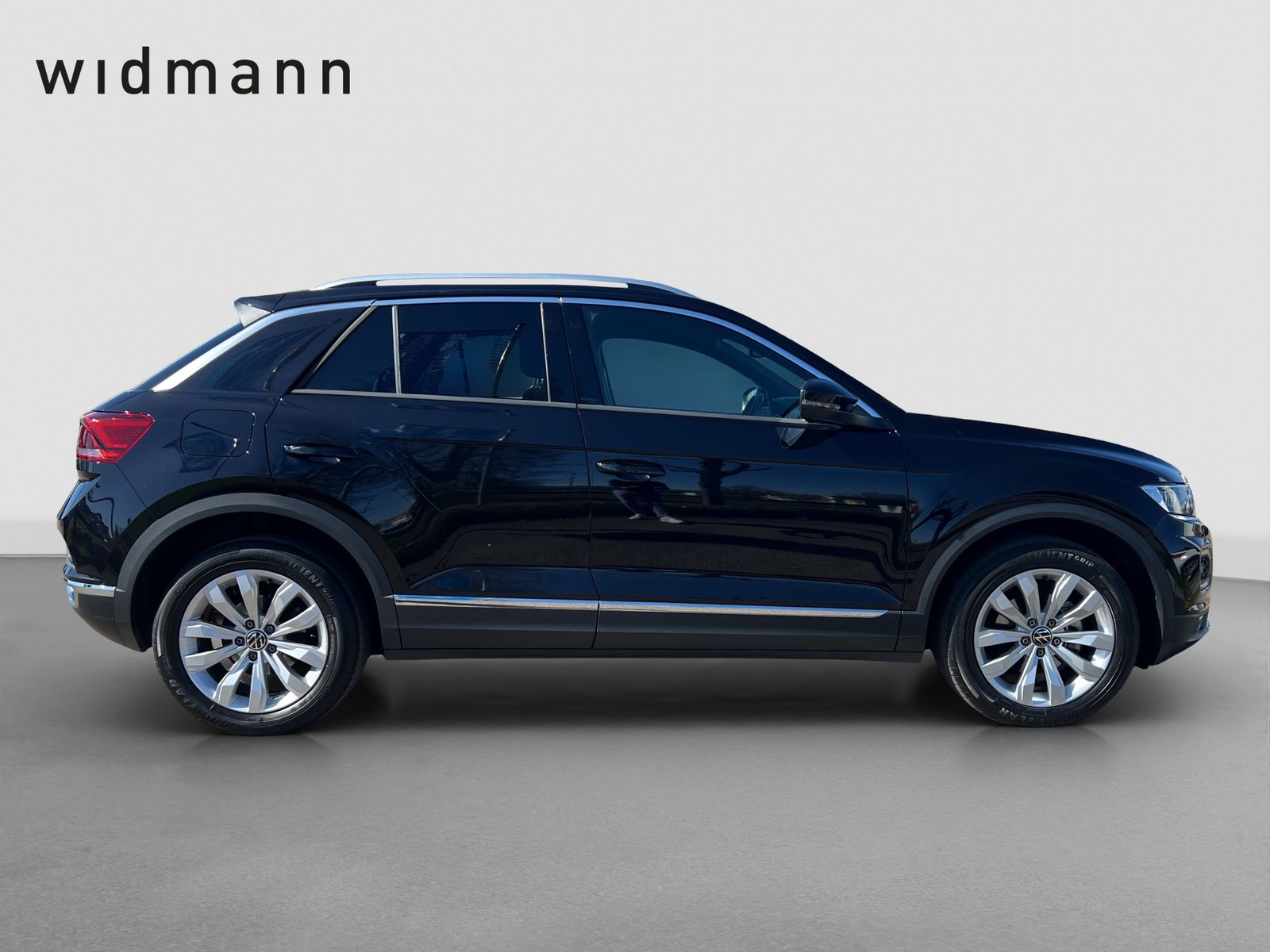 Volkswagen T-ROC Sport 1.5 TSi DSG - Samsaru's Car Outlet