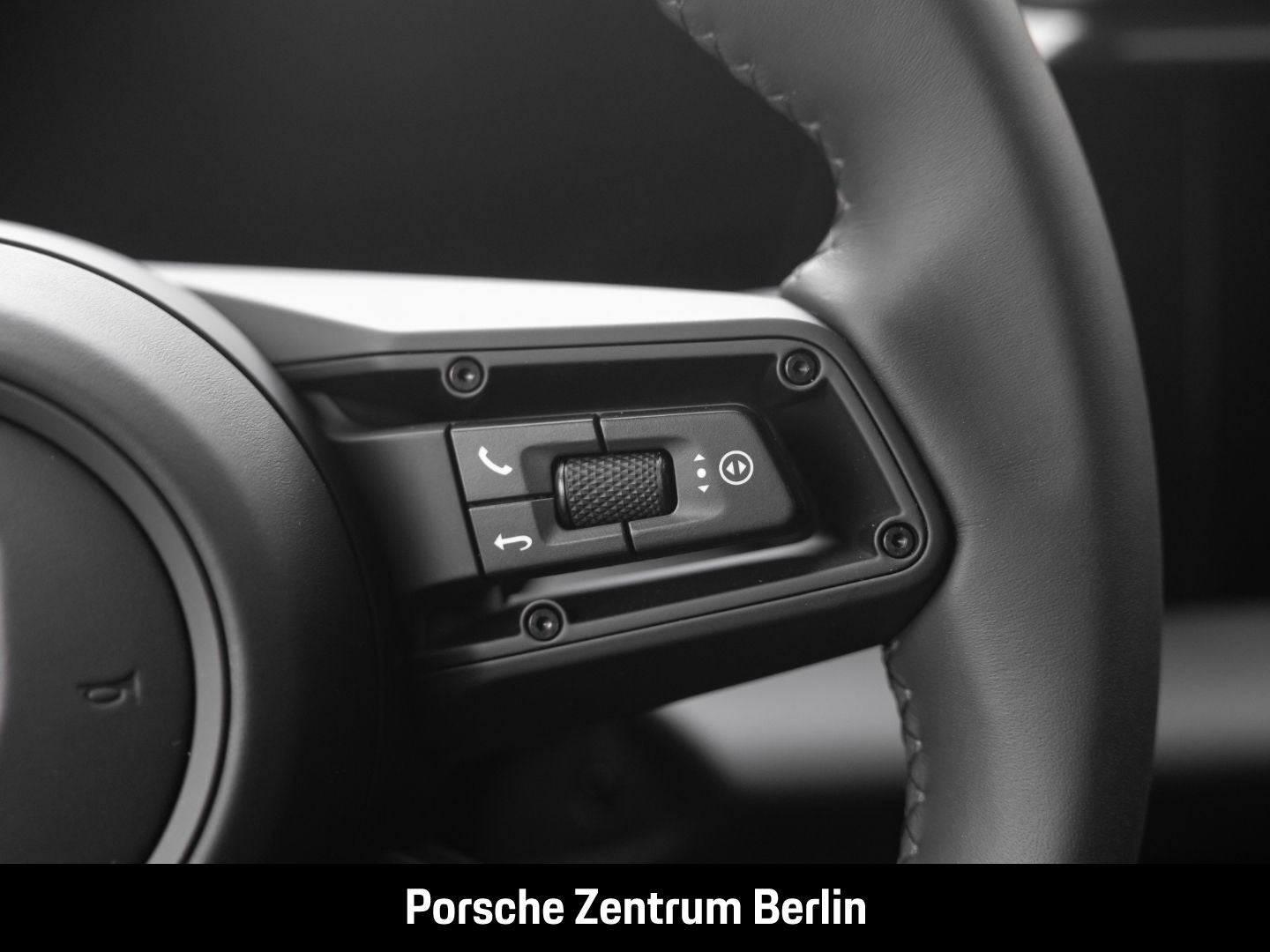 Porsche Macan 4 BOSE InnoDrive Panorama Surround-View