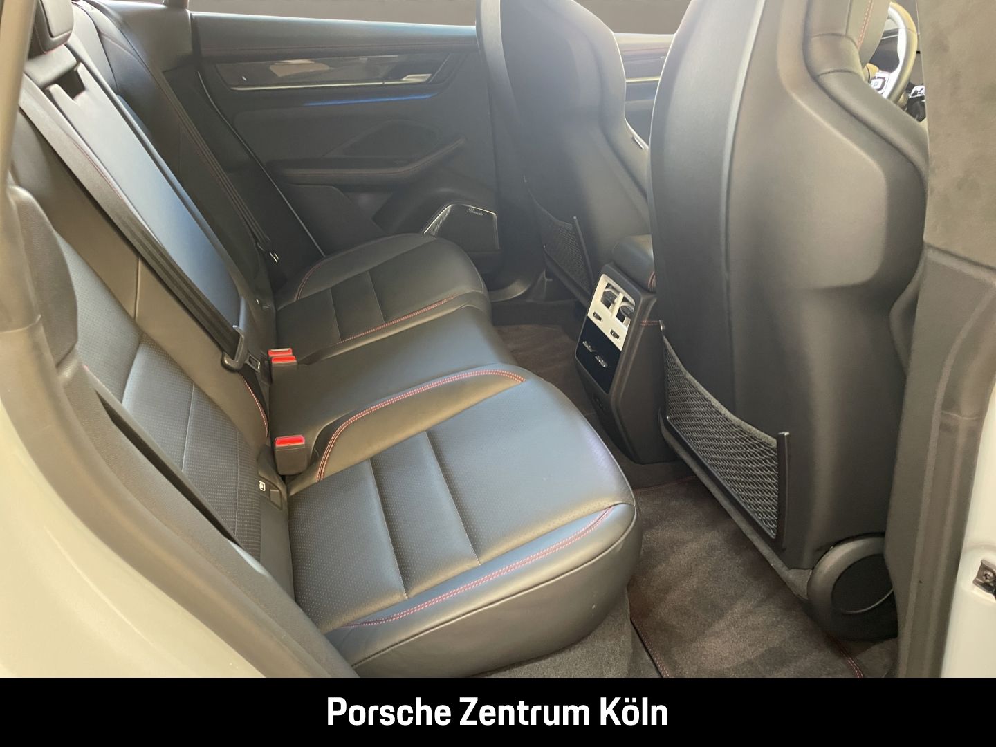 Porsche Macan 4S Burmester InnoDrive HA-Lenkung Head-Up