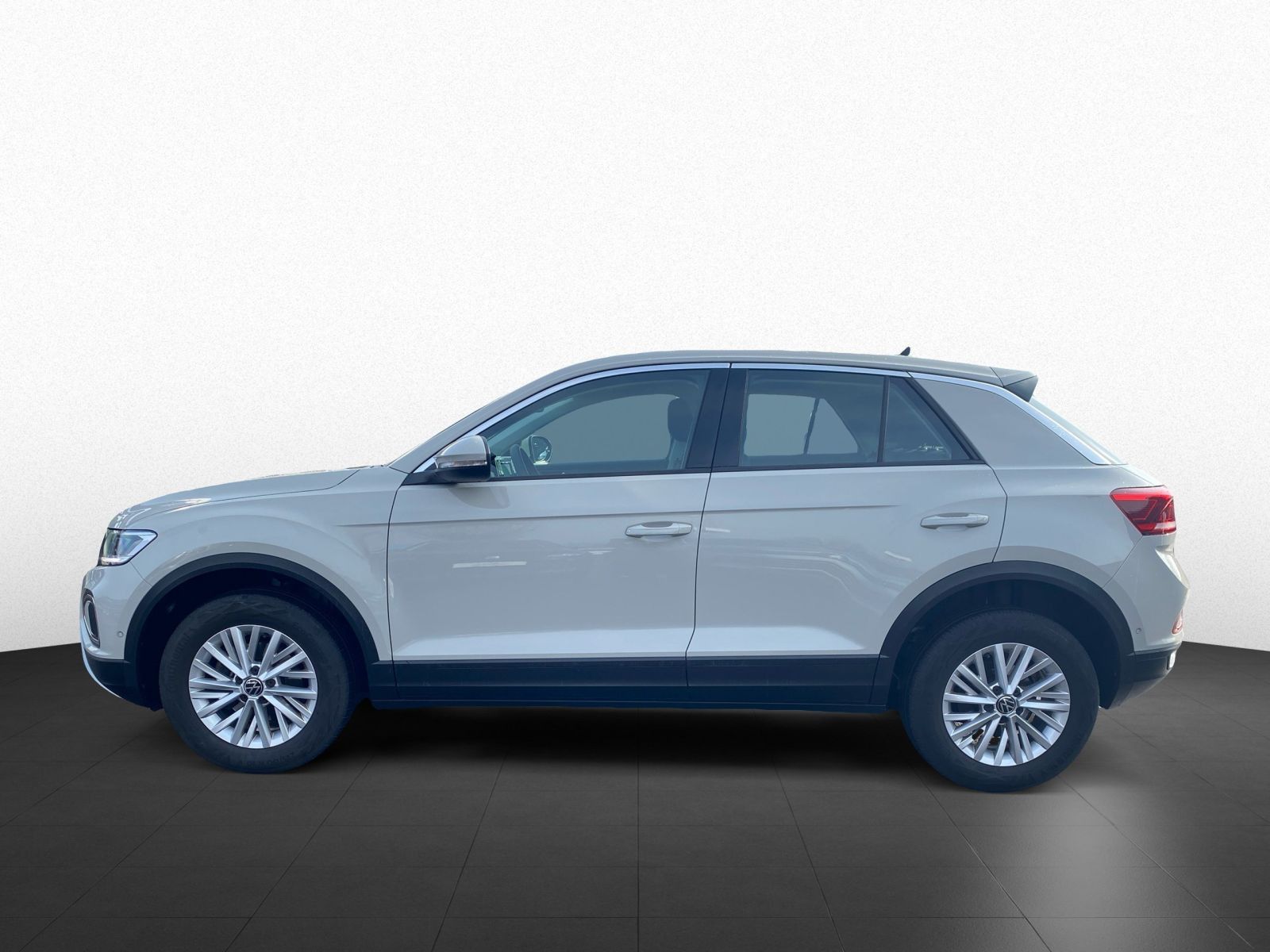 Volkswagen T-Roc 1.0 TSI - Samsaru's Car Outlet