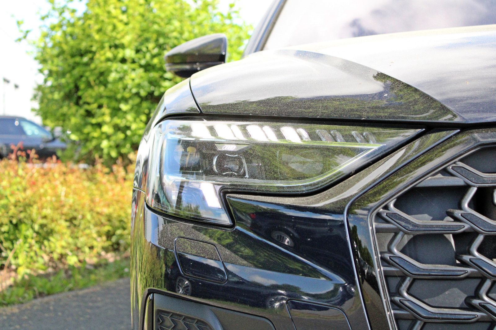 Audi A8 Lang 55TFSI S LINE BLACK - Samsaru's Car Outlet