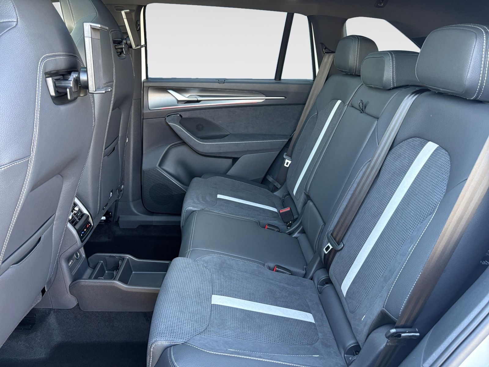 Skoda KODIAQ IV SPORTLINE 1,5TSI DSG NAVI LED AHK