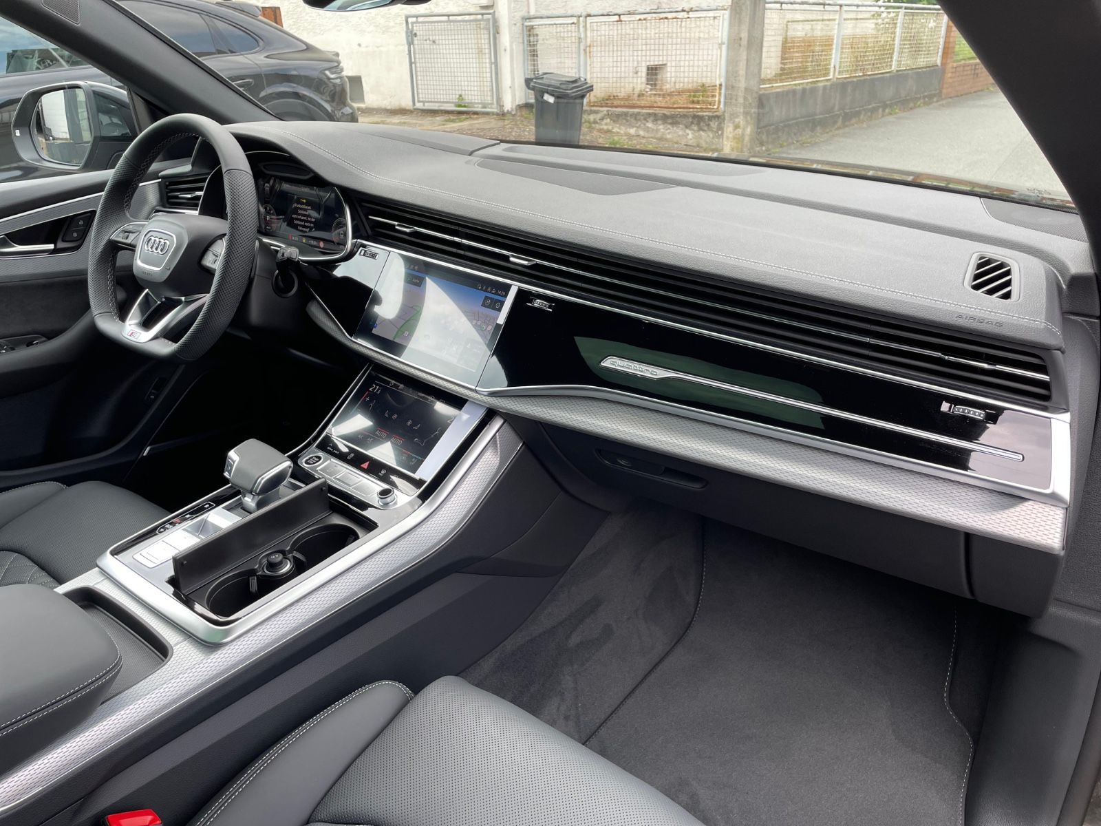 Audi Q8 50 TDI SLine - Samsaru's Car Outlet