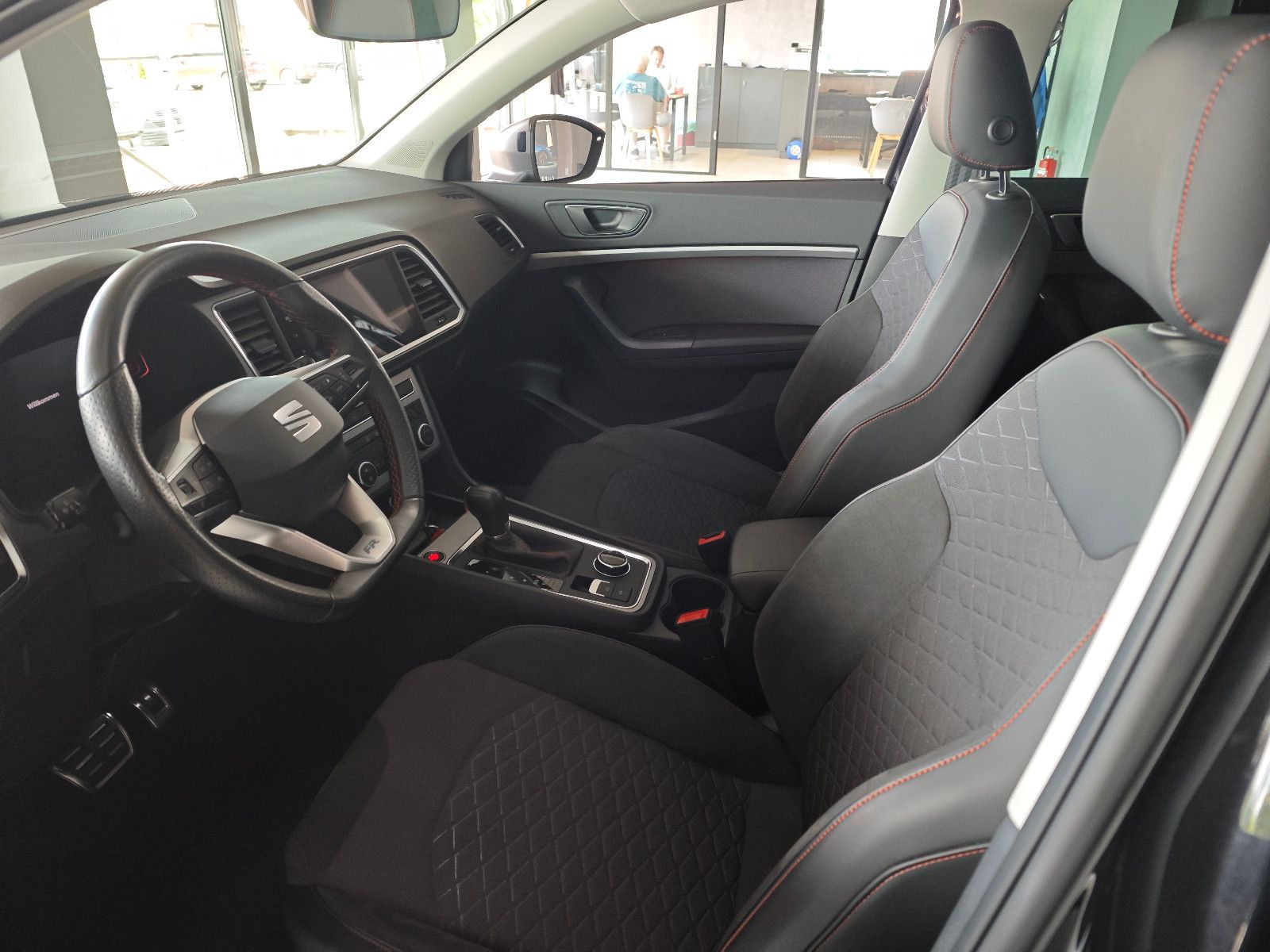 Seat Ateca FR 2.0TDI DSG AHK|ACC|FullLink|Kam