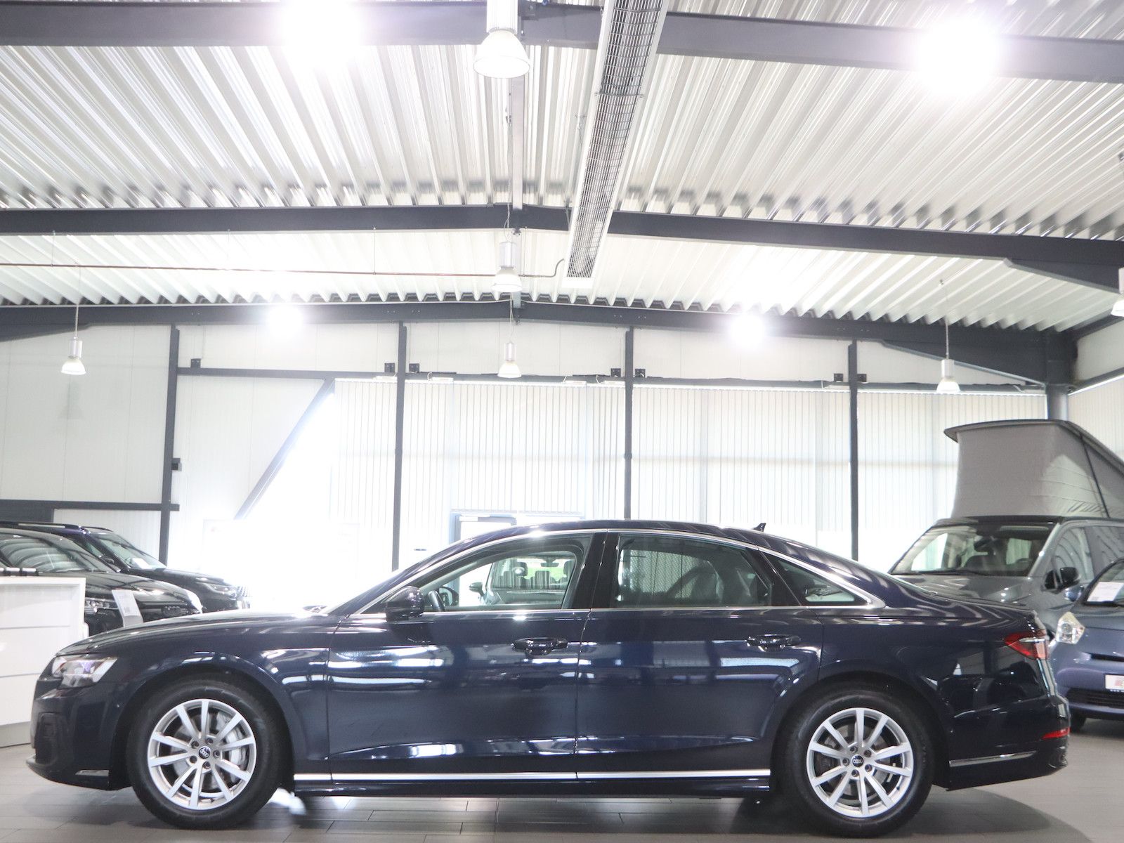 Audi A8 50 TDI QUATTRO VC+HUD - Samsaru's Car Outlet