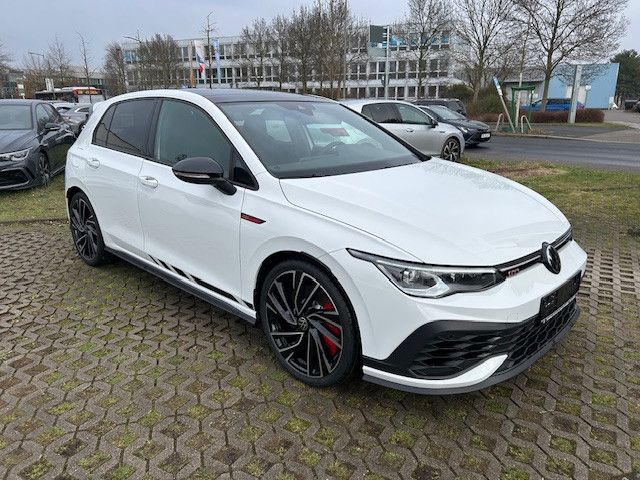 Volkswagen Golf VIII GTI Clubsport BLACK - Samsaru's Car Outlet