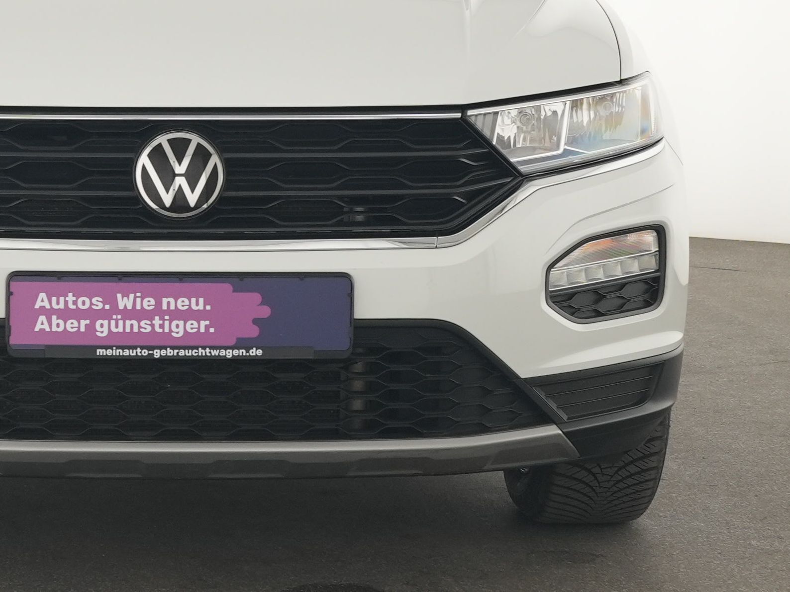 Volkswagen T-Roc United - Samsaru's Car Outlet