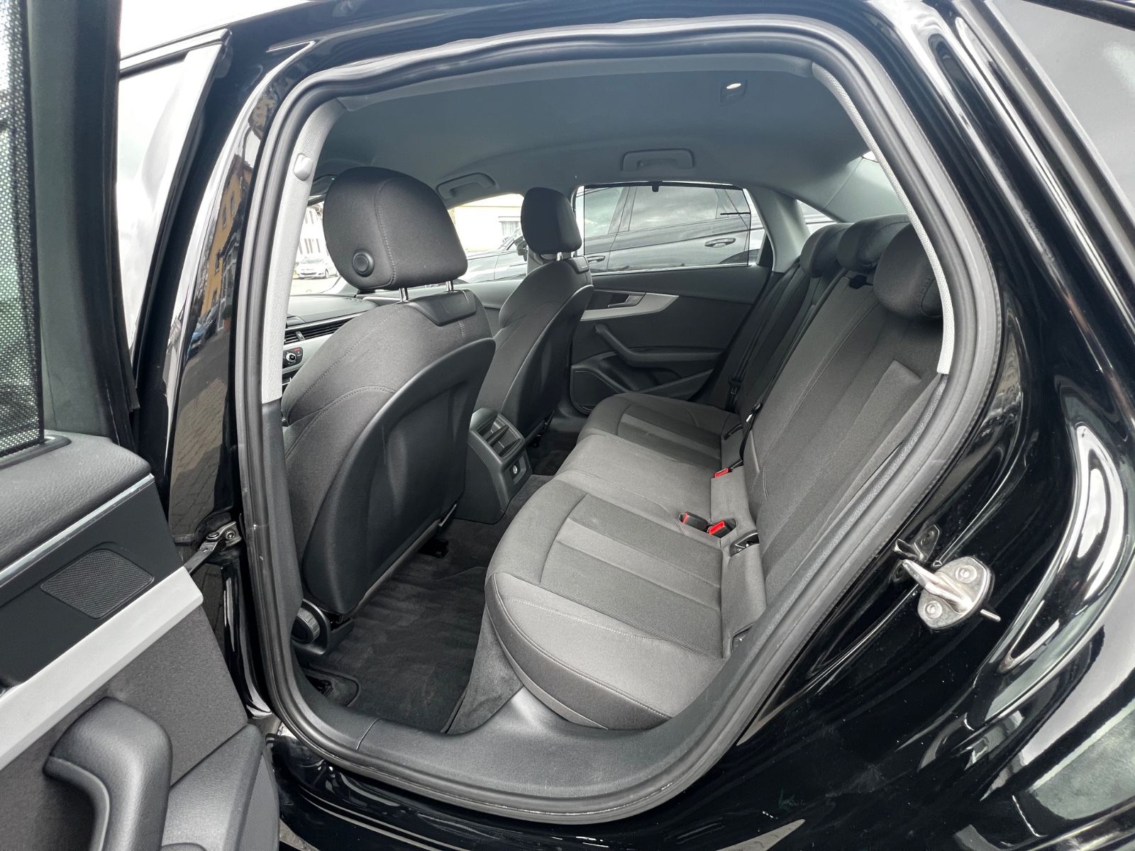 Audi A4 40 TDI S line - Samsaru's Car Outlet