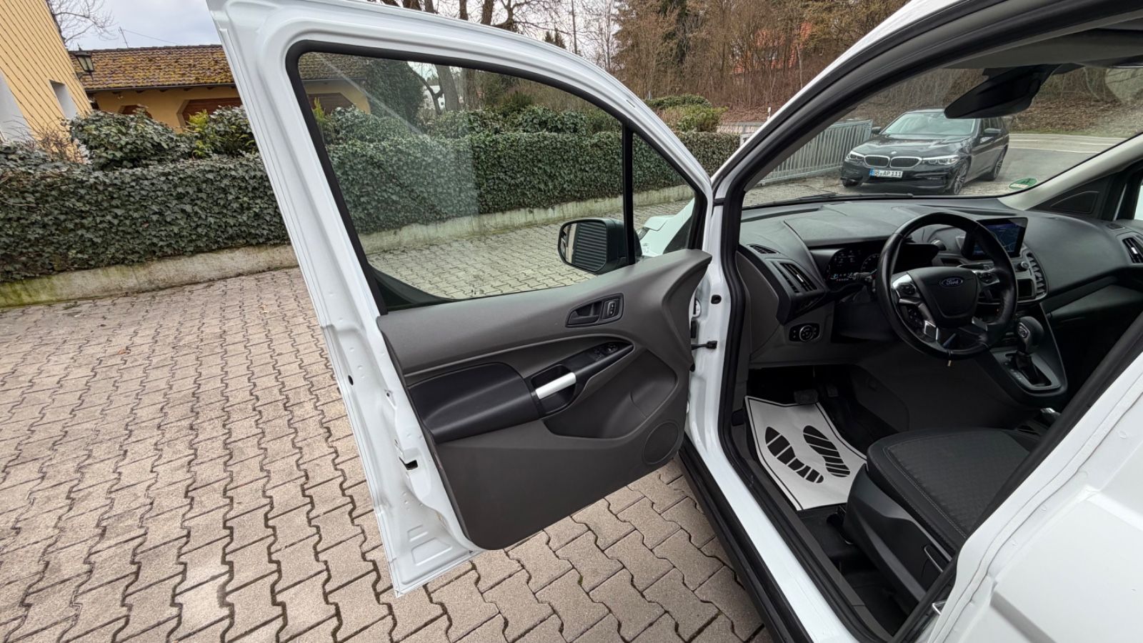 Ford Transit Connect Kasten Automatik LED/1H/E6dT/RFK