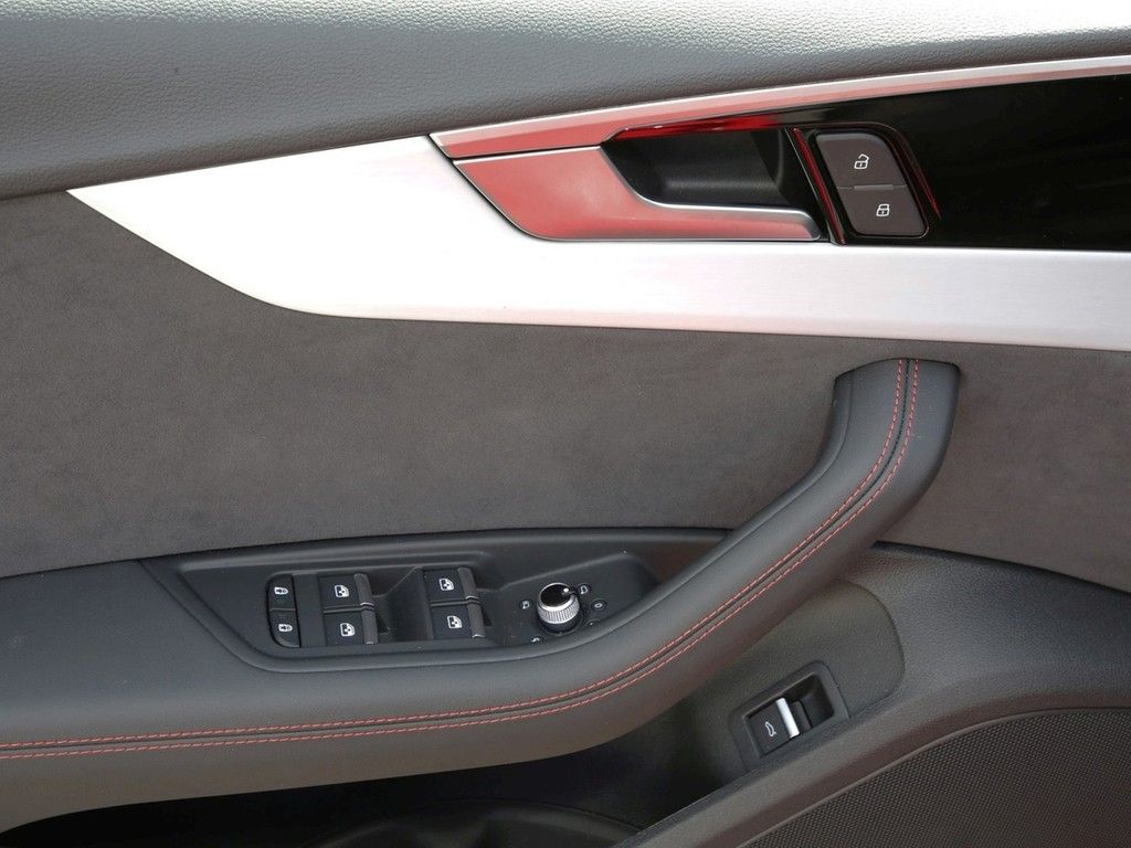 Audi A5 Sportback 45 TFSI S line Competition Pano AHK