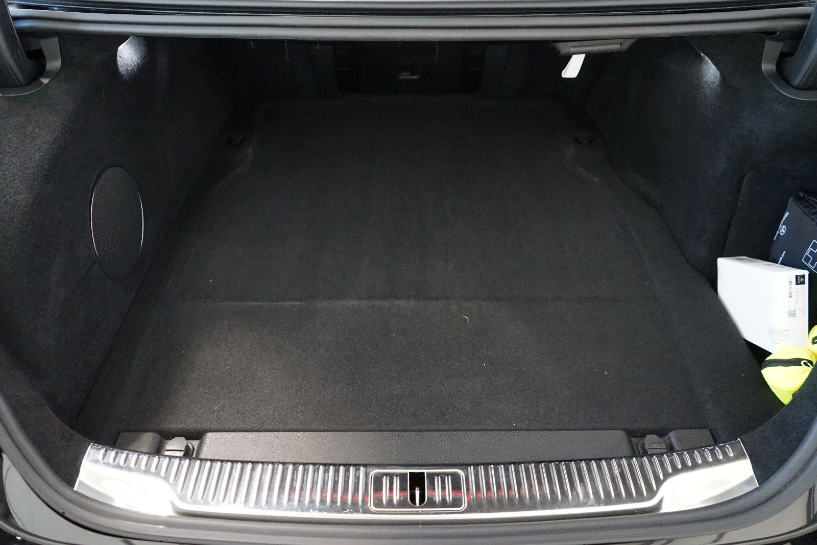 Mercedes-Benz S 63 AMG E-Performance 4M+ L Massage+TV+Panorama