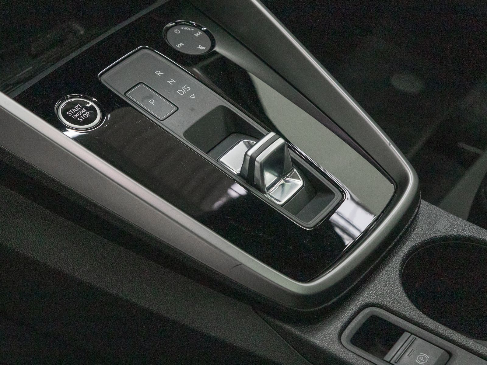 Audi A3 Sportback 40 TFSI e ADVANCED - Samsaru's Car Outlet